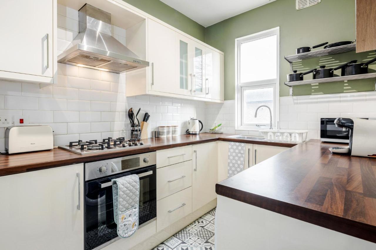 Business & Leisure 2 Bedroom & Parking By Damask Homes Ilford Exterior foto